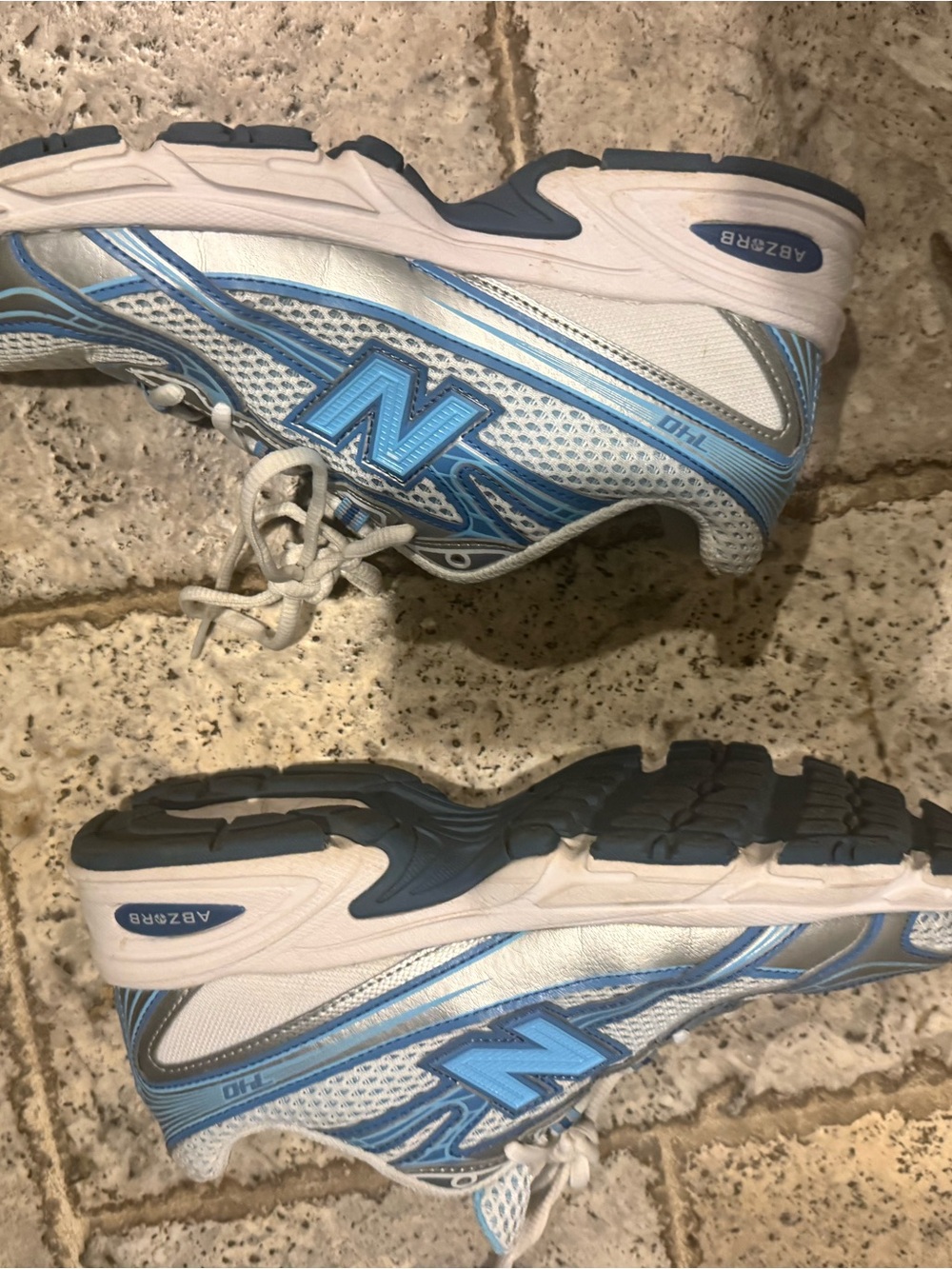 EUC barley worn New Balance Kids White and Light Blue Athletic Sneakers